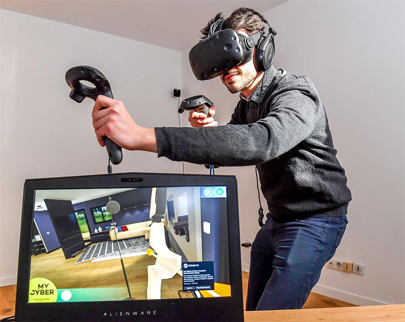 واقعیت مجازی (Virtual Reality)